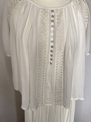 Blusa hueso M