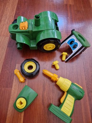Tractor Desmontable Juguete