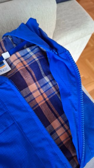 Chaqueta azul marca MATIX de chica