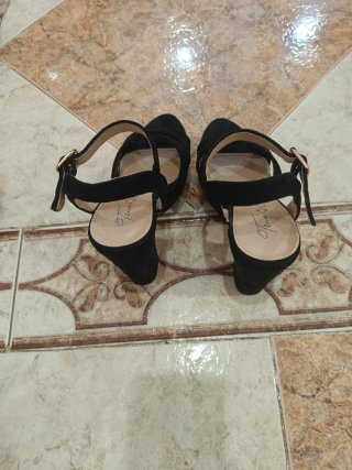 Zapatos de tacón negros para fiesta