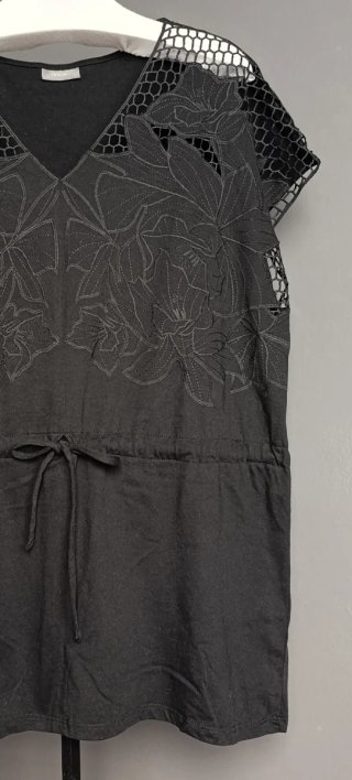 Blusa Yessica bordada negra Talla XL