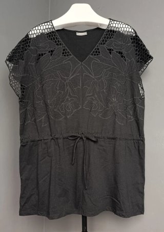 Blusa Yessica bordada negra Talla XL