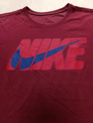 Camiseta Nike talla  xs burdeos de hombre