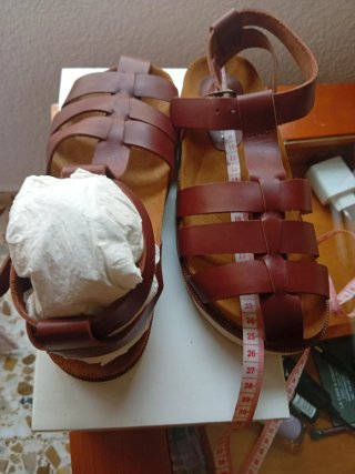 Sandalias unisex nuevas Talla 37