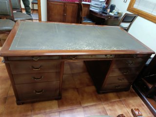 Escritorio de despacho madera y piel