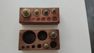 Juego pesas latón antiguas báscula