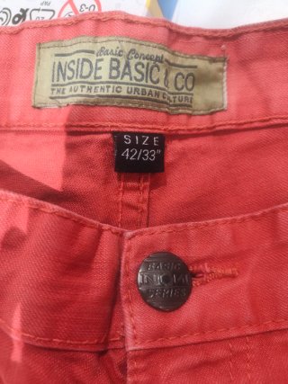 Pantalón corto hombre rojo