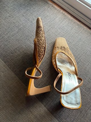 Zapatos Jaime Mascaró Beige/Oro Talla 37