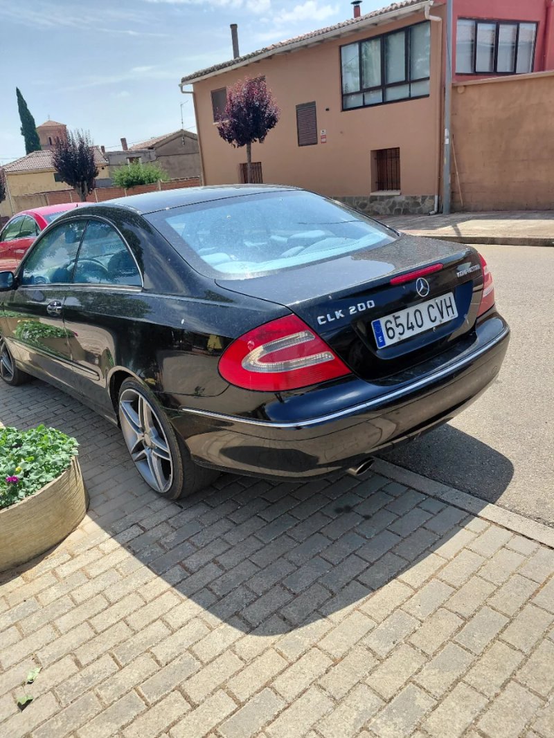 Mercedes-Benz  CLK 2005 - foto 1