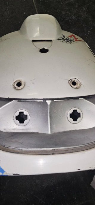 Carenagem Yamaha Target - Precisa de Reparação