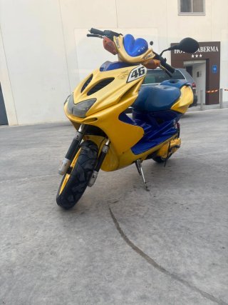Yamaha Aerox valentino Rossi de Camel