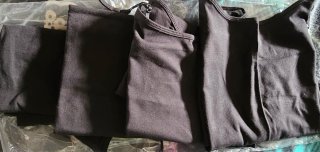 4 Camisetas de Tirantes Negras