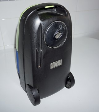 Aspiradora AEG OKO _ Vampyrino 750 W