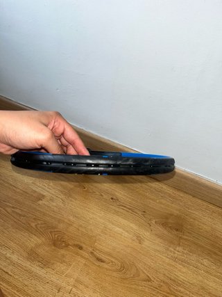 Raqueta de tenis azul