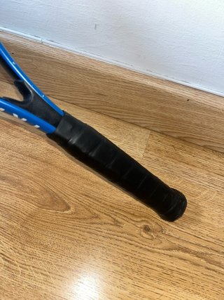 Raqueta de tenis azul