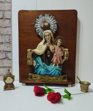 Virgen del Carmen con Niño Jesús 49×39×9 CT