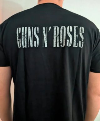 CAMISETA NEGRA - GUNS & ROSES - TALLA XL y más...