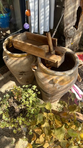 Tinajas antiguas de cerámica