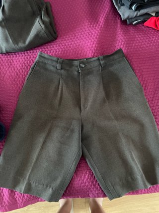 Pantalones cortos grises colegio Los Nogales