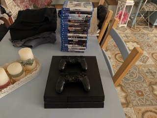PS4 (PlayStation 4) + 2 Mandos + 21 Juegos