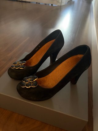 Zapatos tacón negros flor Mie Mihara T.36