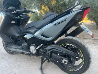 Yamaha TMAX 560 MAX Scooter