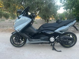Yamaha TMAX 560 MAX Scooter