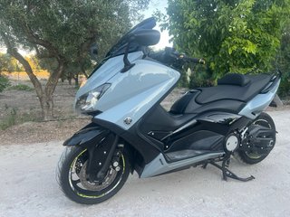 Yamaha TMAX 560 MAX Scooter