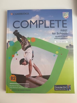 Vendo libros solo a 3€ cada uno, ultimo 5€