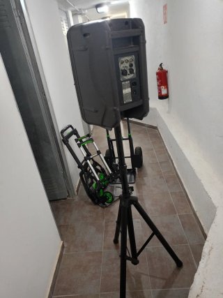 2 Bafles D.A.S. con 2 trípode de regalo