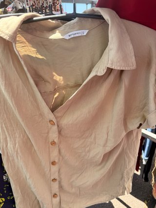 Camisa Punt Roma  Berska Stradivarius  H&M Zara..