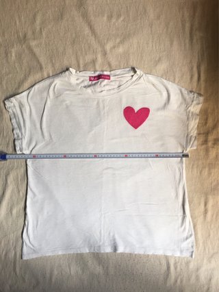 Camiseta Blanca Corazón Rosa Talla M