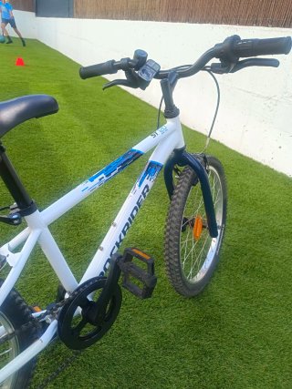 Bicicleta niño Rockrider 20 nueva