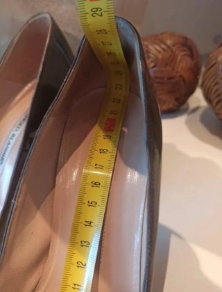 Manolo Blahnik Tacones Caqui