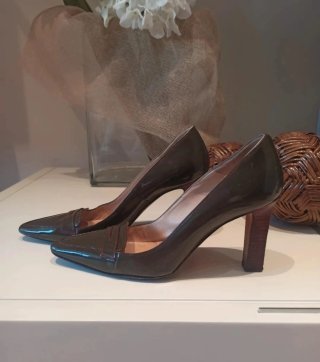 Manolo Blahnik Tacones Caqui