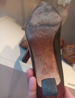 Manolo Blahnik Tacones Caqui
