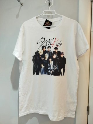 Camiseta Stray Kids Tallas disponibles