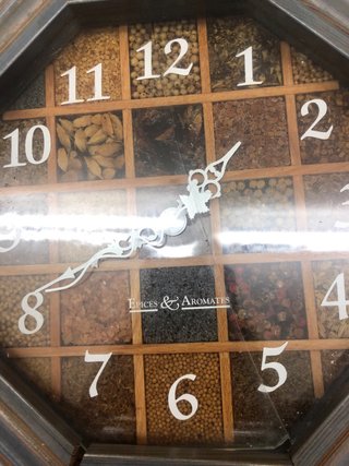 Reloj de cocina especias aromáticas francés