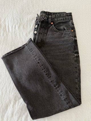 Pantalón vaquero negro boyfriend Zara talla 36