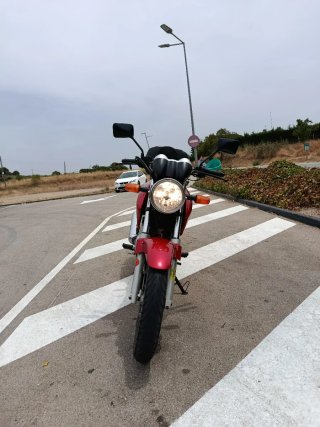 Honda CBF 250 Roja