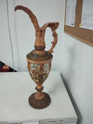 Figura decorativa estilo antiguo