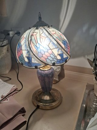 Lampada vintage in ceramica e metallo
