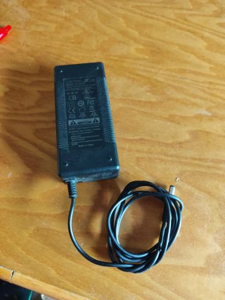 Cargador Li-ion JY-420150 42V 1.5A