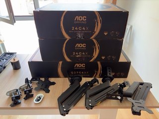 Monitor AOC 24G4X 24 FHD 180Hz + Brazo VESA