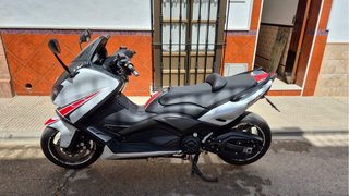 Yamaha TMAX 2014 Maxi Scooter