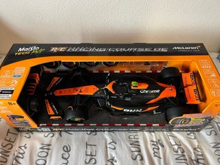 Coche RC Maisto F1 McLaren MCL38 1/10