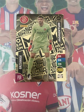Momentum Gazzaniga Adrenalyn 24/25