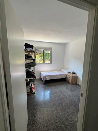 Amplio piso de 95 m² con terraza en Trinitat Nova.