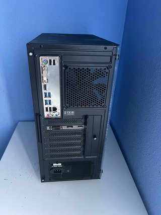PC Gaming Ryzen 5 GTX 1650 16GB DDR4 W11
