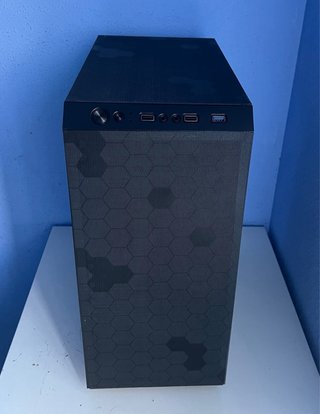 PC Gaming Ryzen 5 GTX 1650 16GB DDR4 W11